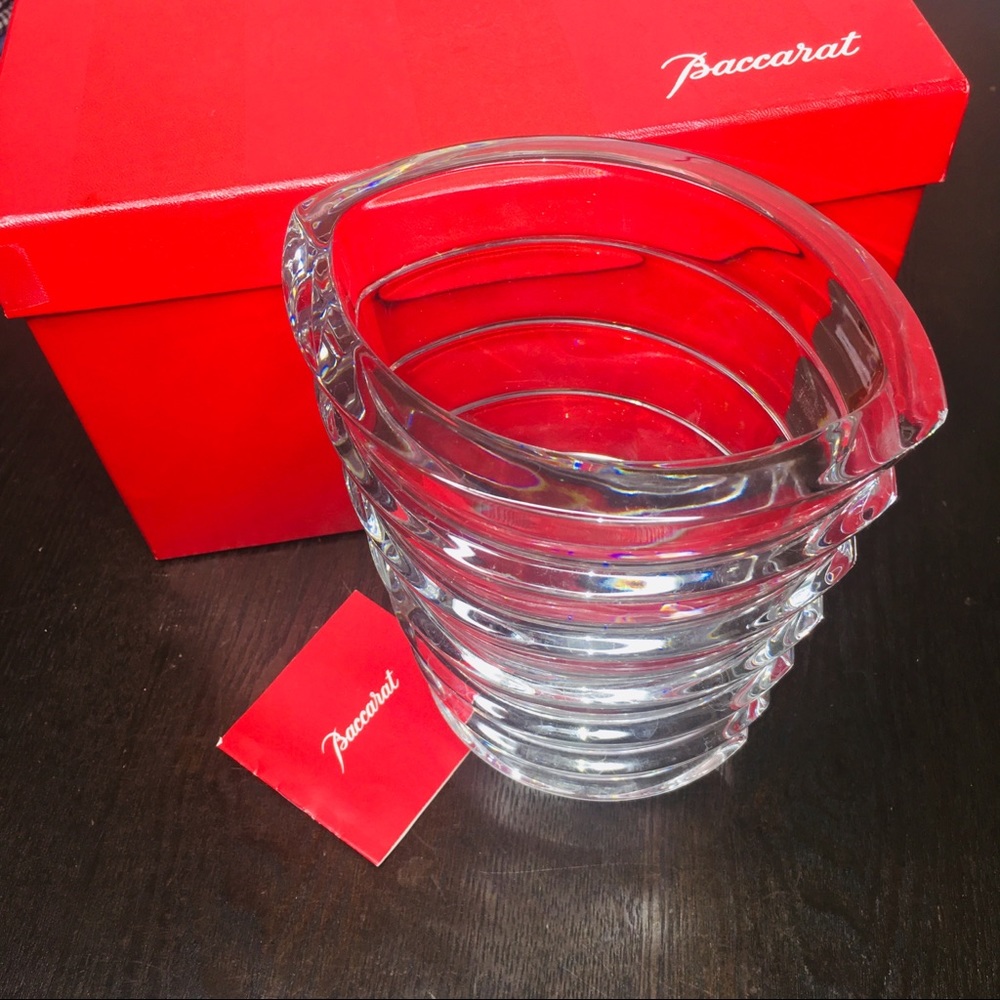 Baccarat Crystal CoCo 7 3/4” Vase